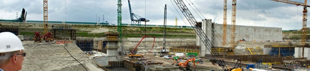 Foto met een overzicht van werken in uitvoering in de haven van Antwerpen.